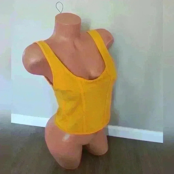 Women's Pac Cares Yellow Cropped Sleeveless Tank Top Size Large - Picture 1 of 6